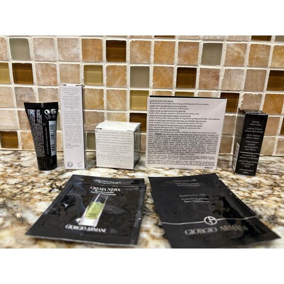Armani Beauty 9 Pc Sample Lot w/ Crema Nera & Fluid Sheer - Picture 3 of 7